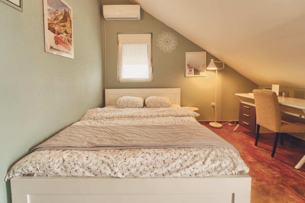 Q Podgorica Beds,Rooms And More Exterior photo