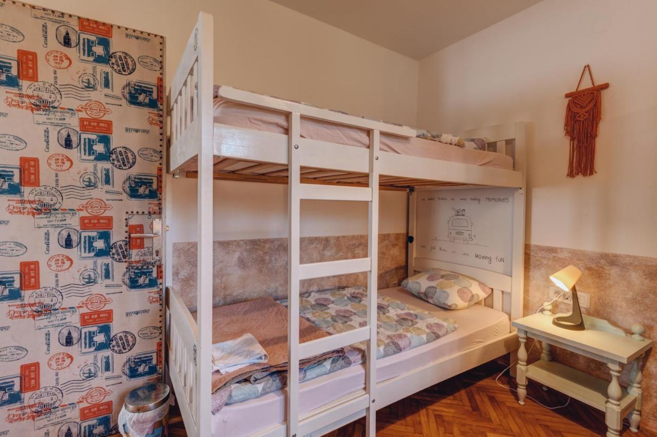 Q Podgorica Beds,Rooms And More Exterior photo
