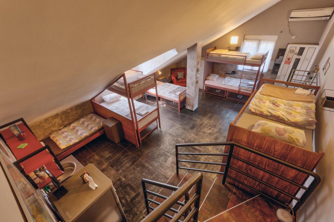 Q Podgorica Beds,Rooms And More Exterior photo