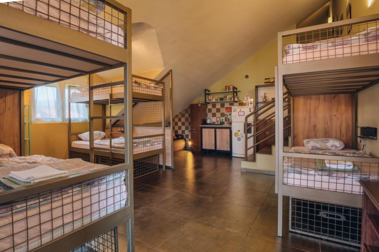 Q Podgorica Beds,Rooms And More Exterior photo