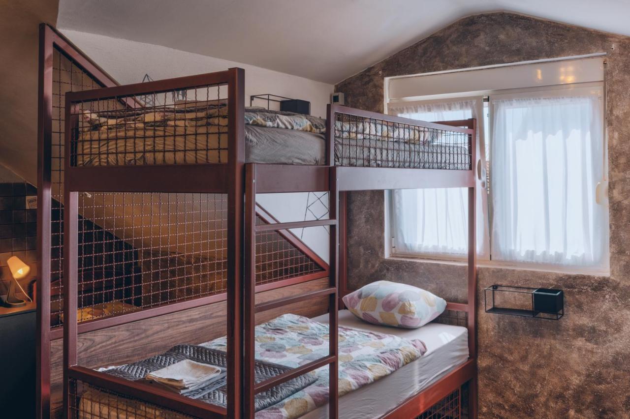Q Podgorica Beds,Rooms And More Exterior photo